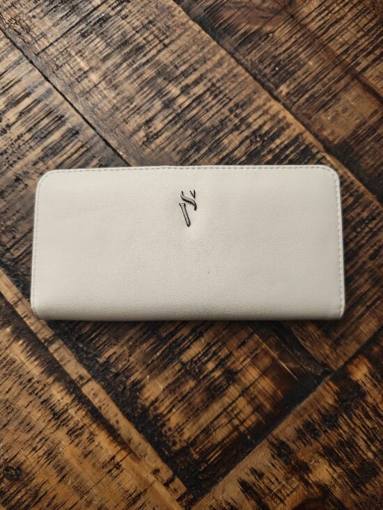 Simply Vera Vera Wang Handbags - Simply Vera wallet